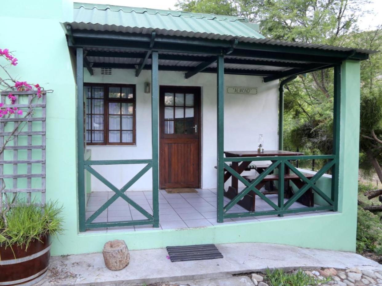 Rainbow Glen Self Catering Chalets モンタギュー 部屋 写真