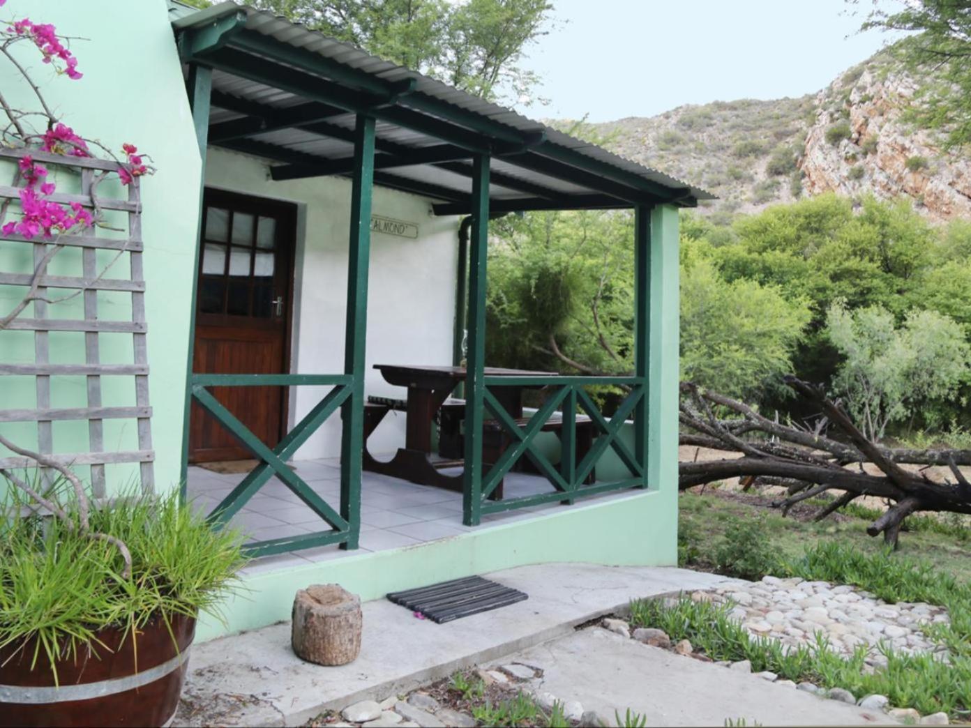 Rainbow Glen Self Catering Chalets モンタギュー 部屋 写真