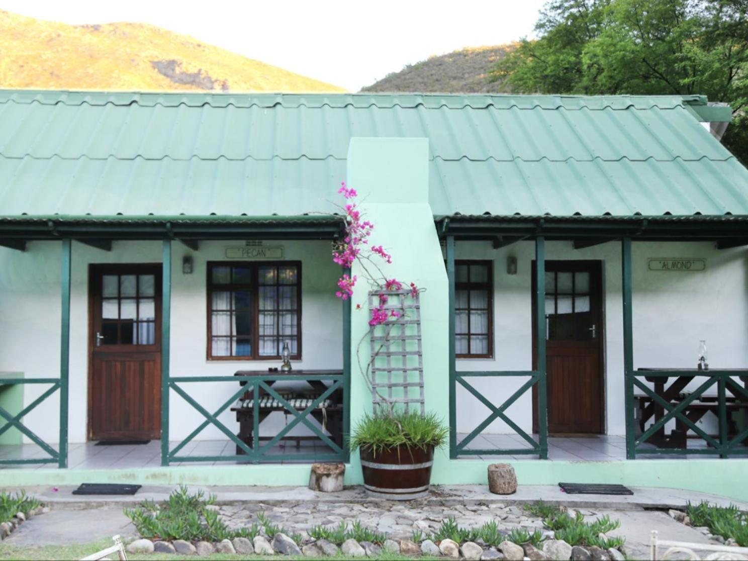 Rainbow Glen Self Catering Chalets モンタギュー 部屋 写真
